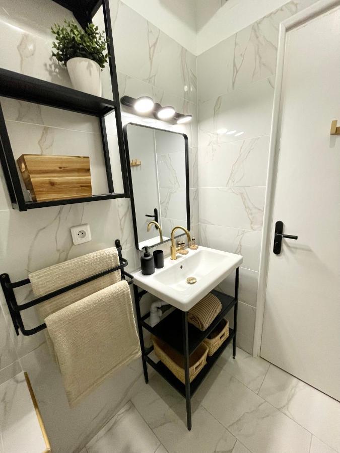 Cosy Cocoon - 2 To 4 Travelers. Lejlighed Nice Eksteriør billede
